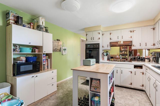 8131 Welsch Drive, Fort Wayne, IN 46815