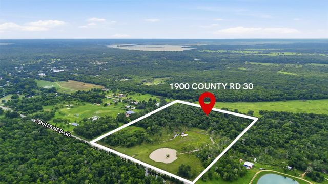 1900 Country Road 30, Angleton, TX 77515