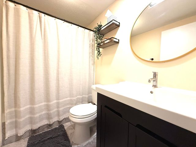 11C Snow Tree Ln, Dover, VT 05356