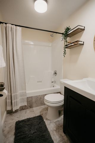 11C Snow Tree Ln, Dover, VT 05356