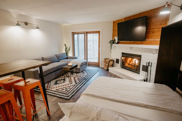 11C Snow Tree Ln, Dover, VT 05356