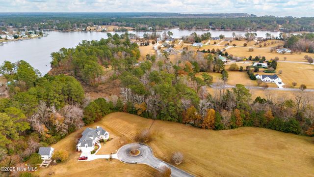 118 Elbert Lee Road N, Arapahoe, NC 28510