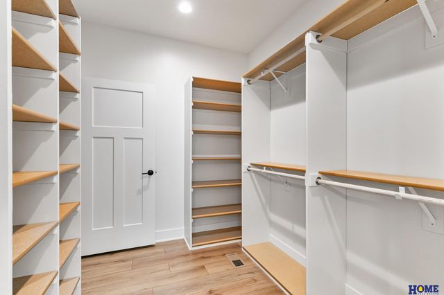 9750 Casa Galeano Court, Lincoln, NE 68520