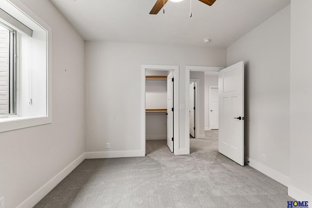 9750 Casa Galeano Court, Lincoln, NE 68520