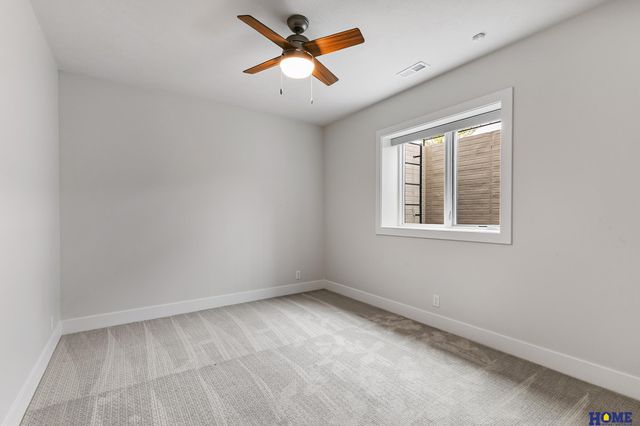 9750 Casa Galeano Court, Lincoln, NE 68520