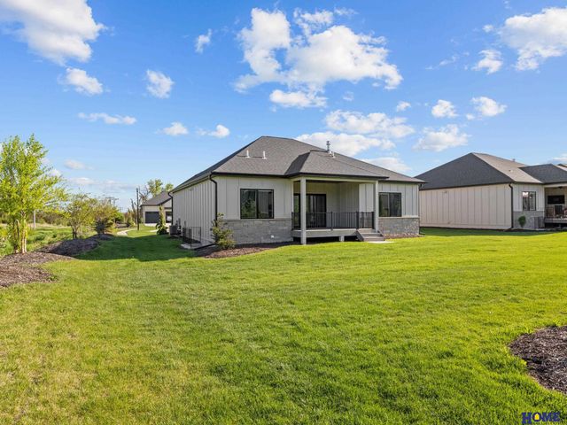 9750 Casa Galeano Court, Lincoln, NE 68520