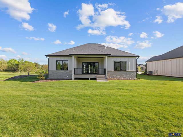 9750 Casa Galeano Court, Lincoln, NE 68520