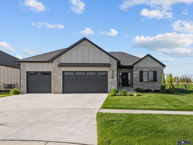 9750 Casa Galeano Court, Lincoln, NE 68520