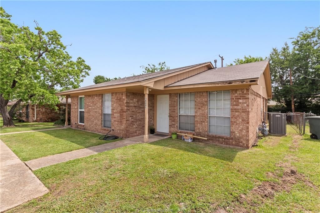 3909 Olive Street, Bryan, TX 77801 — photo 2