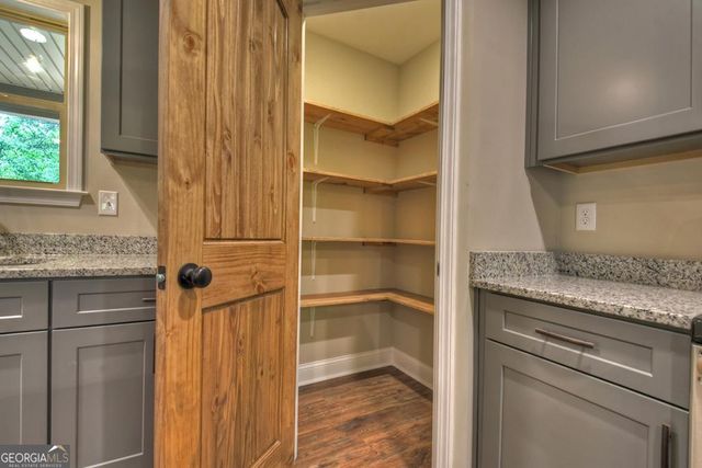 297 Oneida Circle, Ellijay, GA 30540