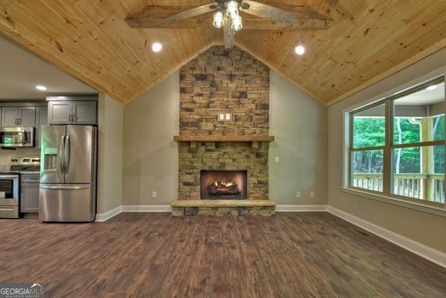 297 Oneida Circle, Ellijay, GA 30540