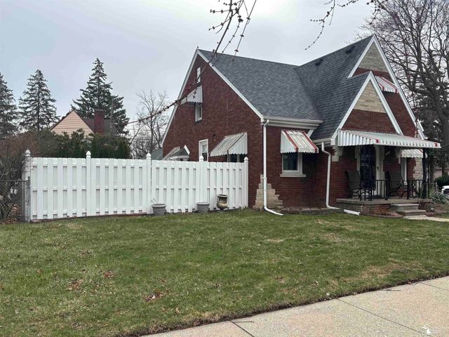 2933 Fort Park Avenue, Lincoln Park, MI 48146