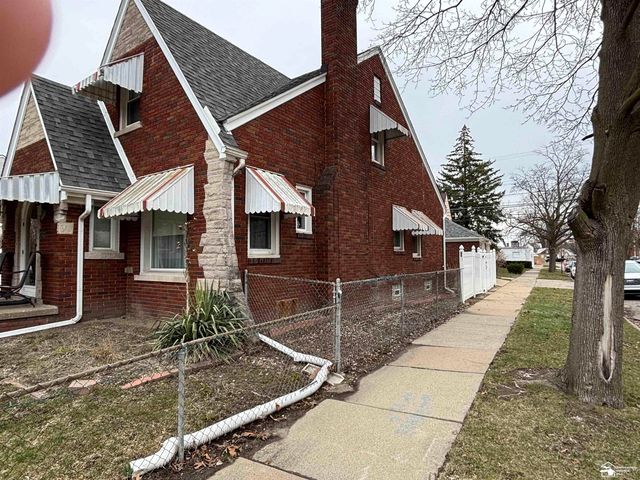 2933 Fort Park Avenue, Lincoln Park, MI 48146