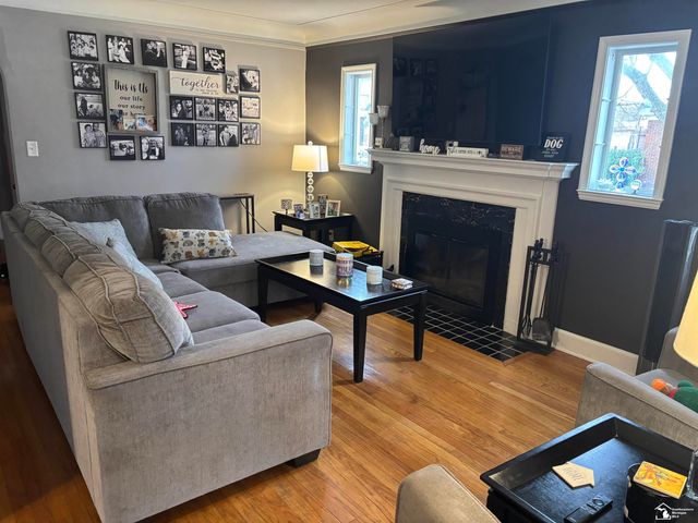 2933 Fort Park Avenue, Lincoln Park, MI 48146