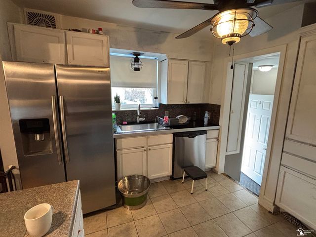 2933 Fort Park Avenue, Lincoln Park, MI 48146