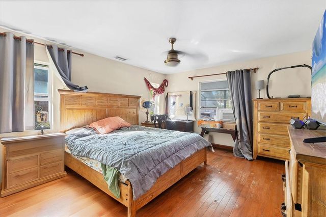 1819 MOVA STREET, Sarasota, FL 34231