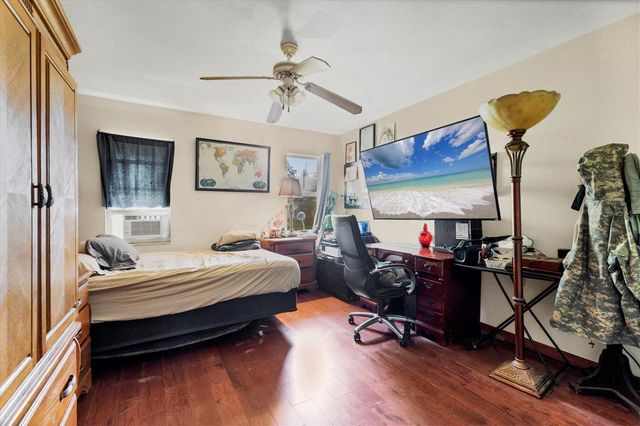 1819 MOVA STREET, Sarasota, FL 34231