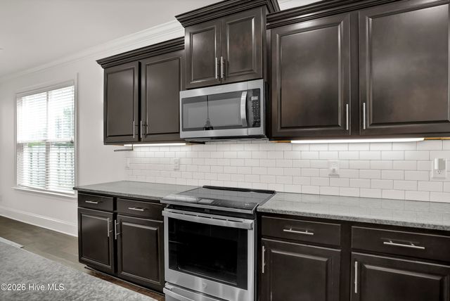204 Waldorf Way, Hampstead, NC 28443