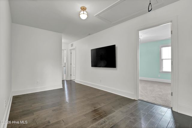 204 Waldorf Way, Hampstead, NC 28443