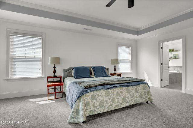 204 Waldorf Way, Hampstead, NC 28443