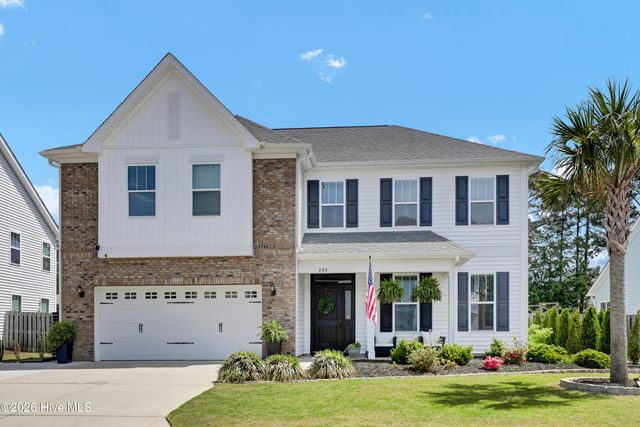 204 Waldorf Way, Hampstead, NC 28443