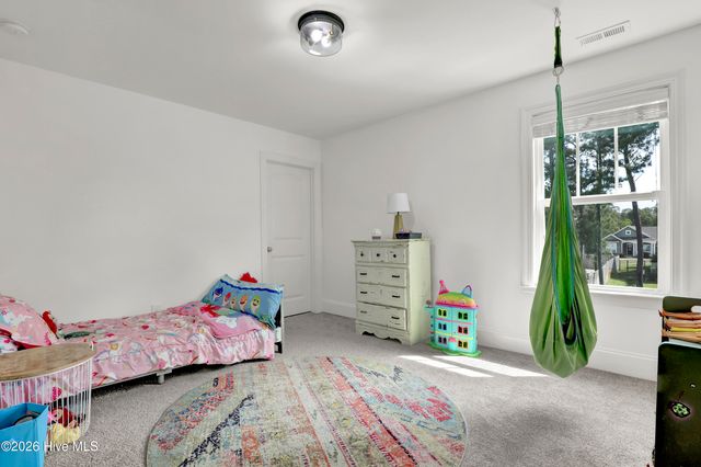 204 Waldorf Way, Hampstead, NC 28443