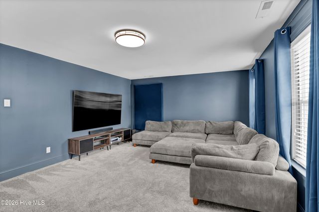 204 Waldorf Way, Hampstead, NC 28443