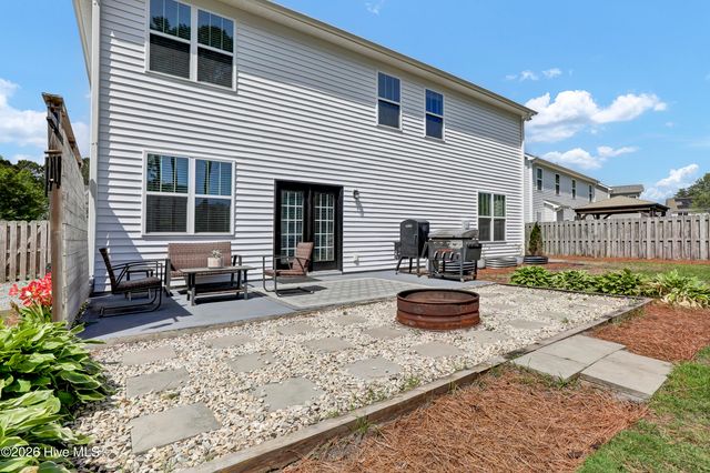 204 Waldorf Way, Hampstead, NC 28443
