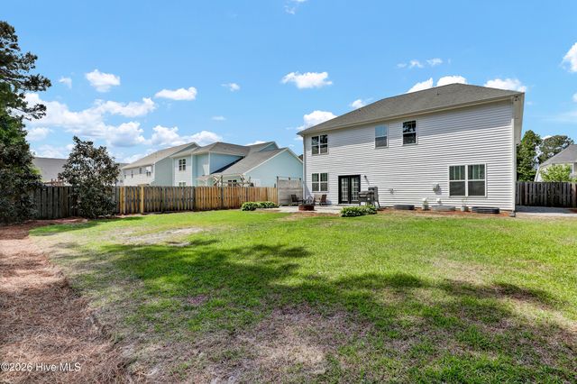 204 Waldorf Way, Hampstead, NC 28443
