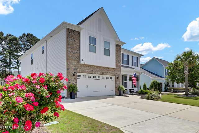 204 Waldorf Way, Hampstead, NC 28443
