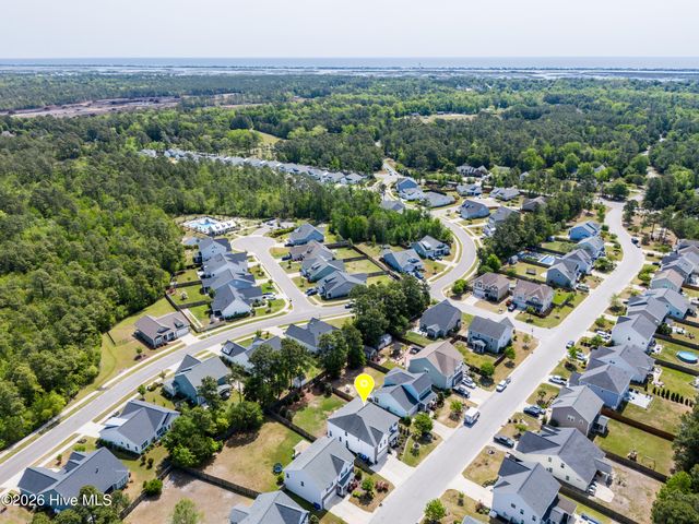 204 Waldorf Way, Hampstead, NC 28443