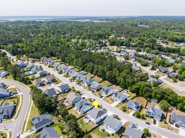 204 Waldorf Way, Hampstead, NC 28443