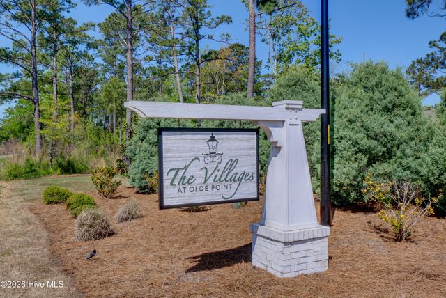 204 Waldorf Way, Hampstead, NC 28443