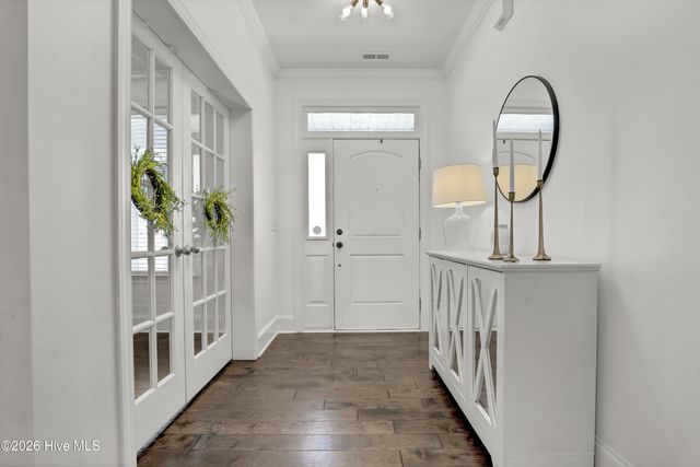 204 Waldorf Way, Hampstead, NC 28443