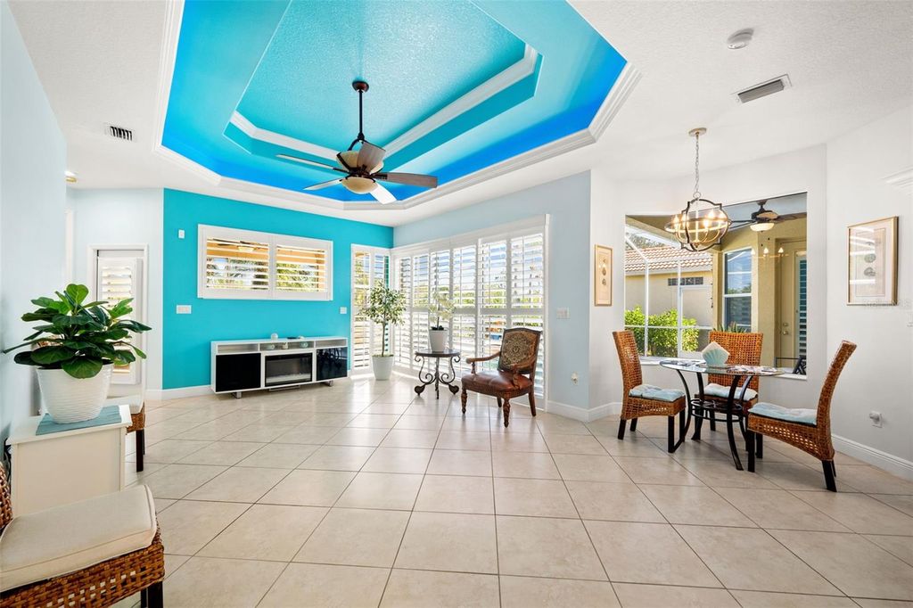 Image 19 of property listing at 6882 TAILFEATHER WAY, Bradenton, FL 34203