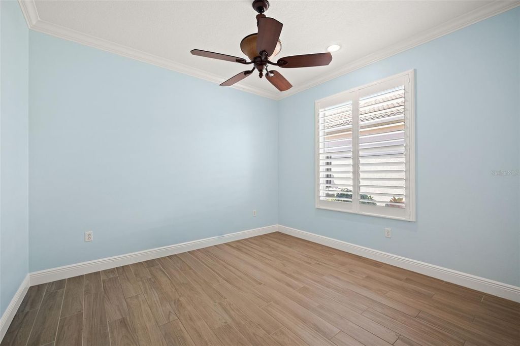 Image 22 of property listing at 6882 TAILFEATHER WAY, Bradenton, FL 34203