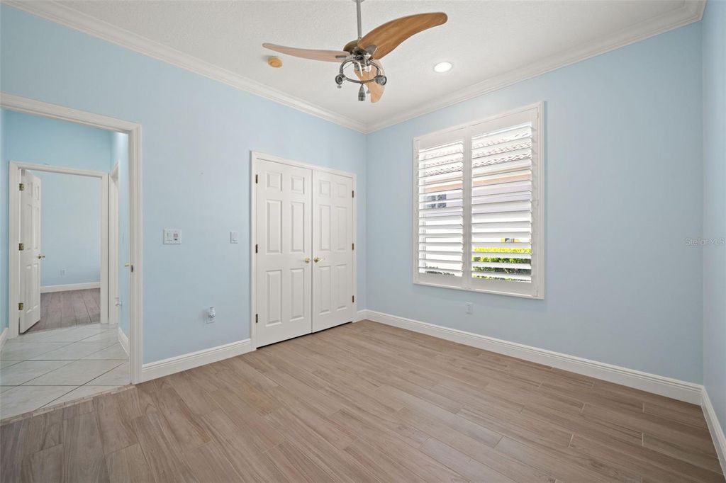 Image 24 of property listing at 6882 TAILFEATHER WAY, Bradenton, FL 34203