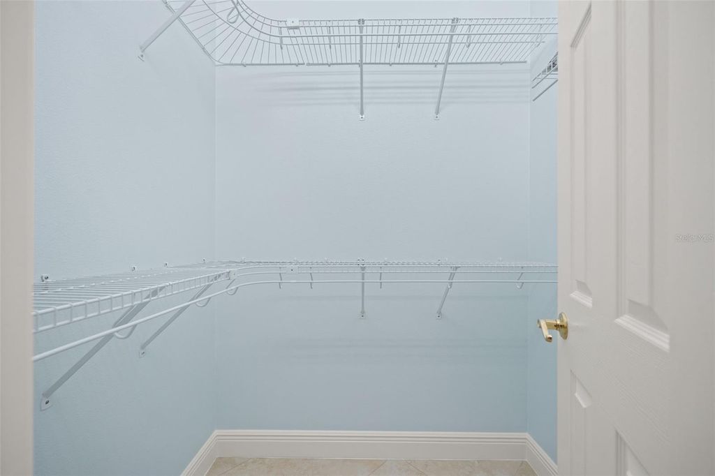 Image 32 of property listing at 6882 TAILFEATHER WAY, Bradenton, FL 34203