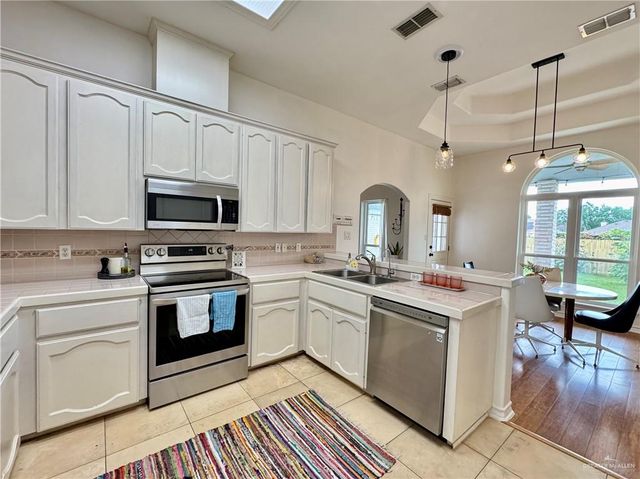 2500 Pelican Avenue, Mcallen, TX 78504