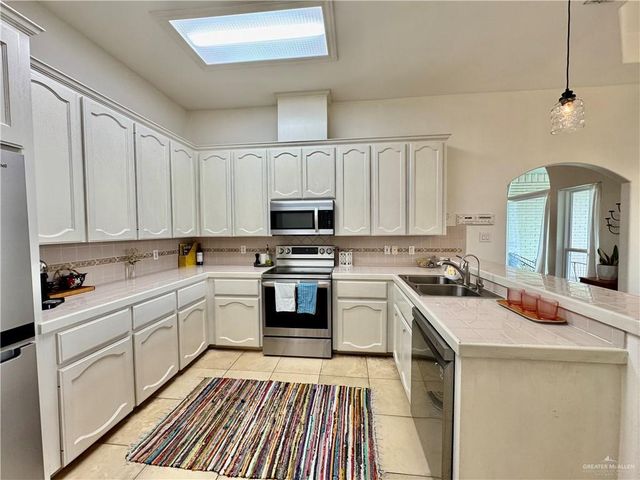 2500 Pelican Avenue, Mcallen, TX 78504