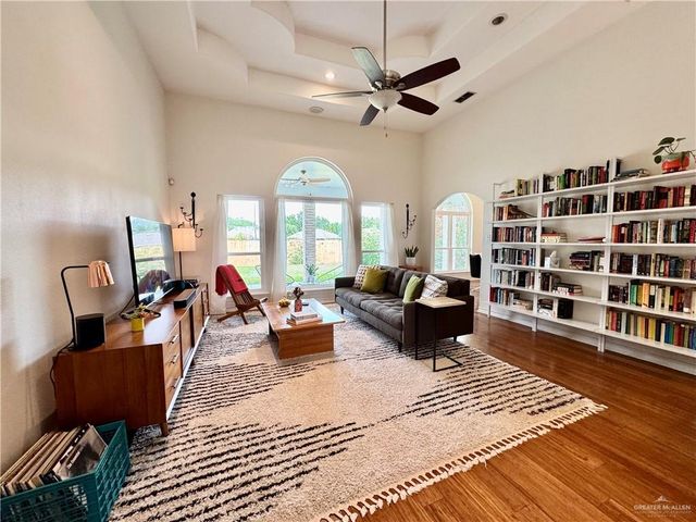 2500 Pelican Avenue, Mcallen, TX 78504