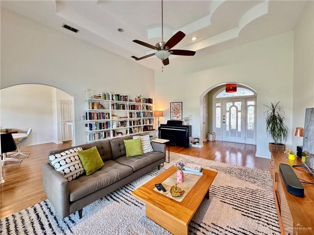 2500 Pelican Avenue, Mcallen, TX 78504