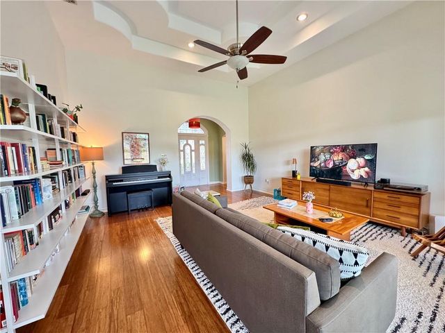 2500 Pelican Avenue, Mcallen, TX 78504