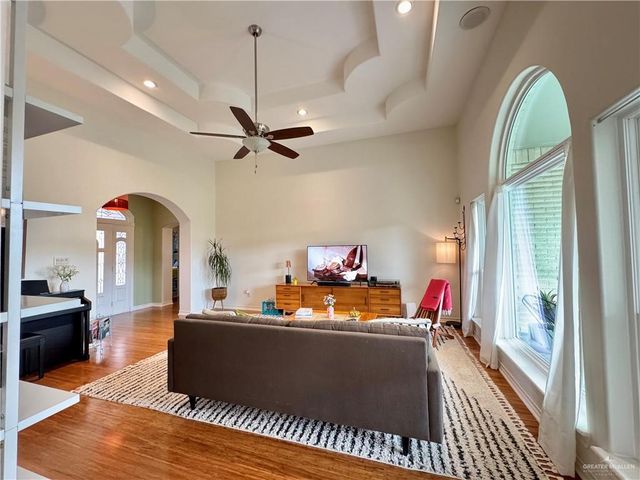 2500 Pelican Avenue, Mcallen, TX 78504