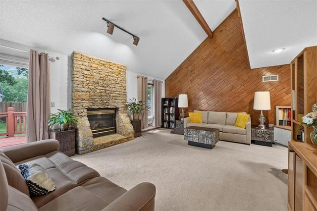 7602 Parkhill Street, Shawnee, KS 66216