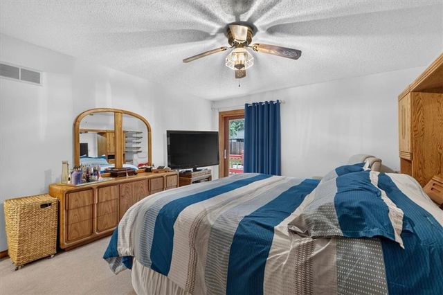 7602 Parkhill Street, Shawnee, KS 66216