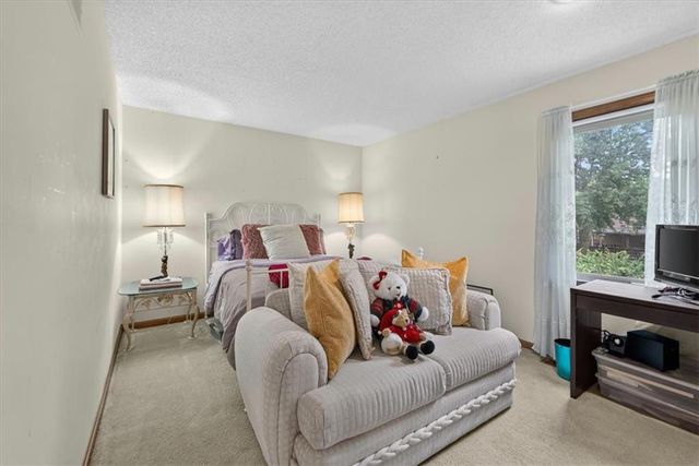 7602 Parkhill Street, Shawnee, KS 66216