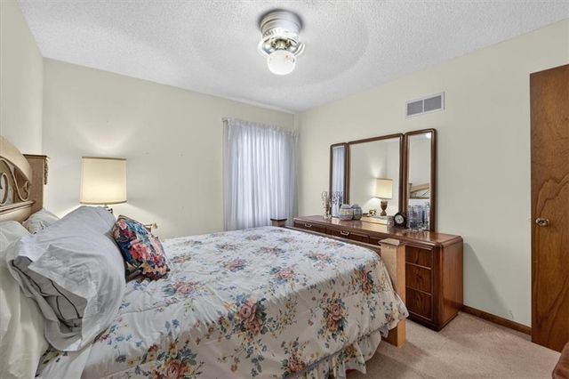 7602 Parkhill Street, Shawnee, KS 66216