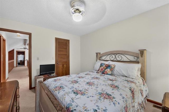 7602 Parkhill Street, Shawnee, KS 66216