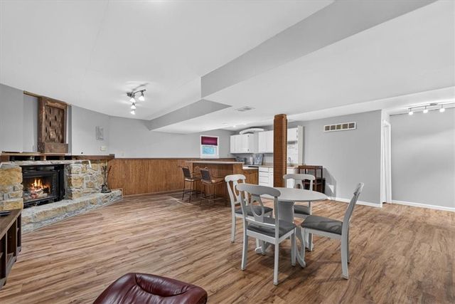 7602 Parkhill Street, Shawnee, KS 66216